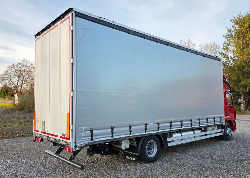 DAF LF 290 / WINDA / 16TON DMC / 3M WYSOKOŚĆ / JUMBO / FIRANKA / SYPIALKA / AUTOMAT / JEDEN WŁAŚCICIE / EURO 6 / 2017/ SPROWADZONY / 19 PALET / DUŻA ŁADOWNOŚĆ / - Curtainsider truck: picture 4 DAF LF 290 / WINDA / 16TON DMC / 3M WYSOKOŚĆ / JUMBO / FIRANKA / SYPIALKA / AUTOMAT / JEDEN WŁAŚCICIE / EURO 6 / 2017/ SPROWADZONY / 19 PALET / DUŻA ŁADOWNOŚĆ / - Curtainsider truck: picture 4