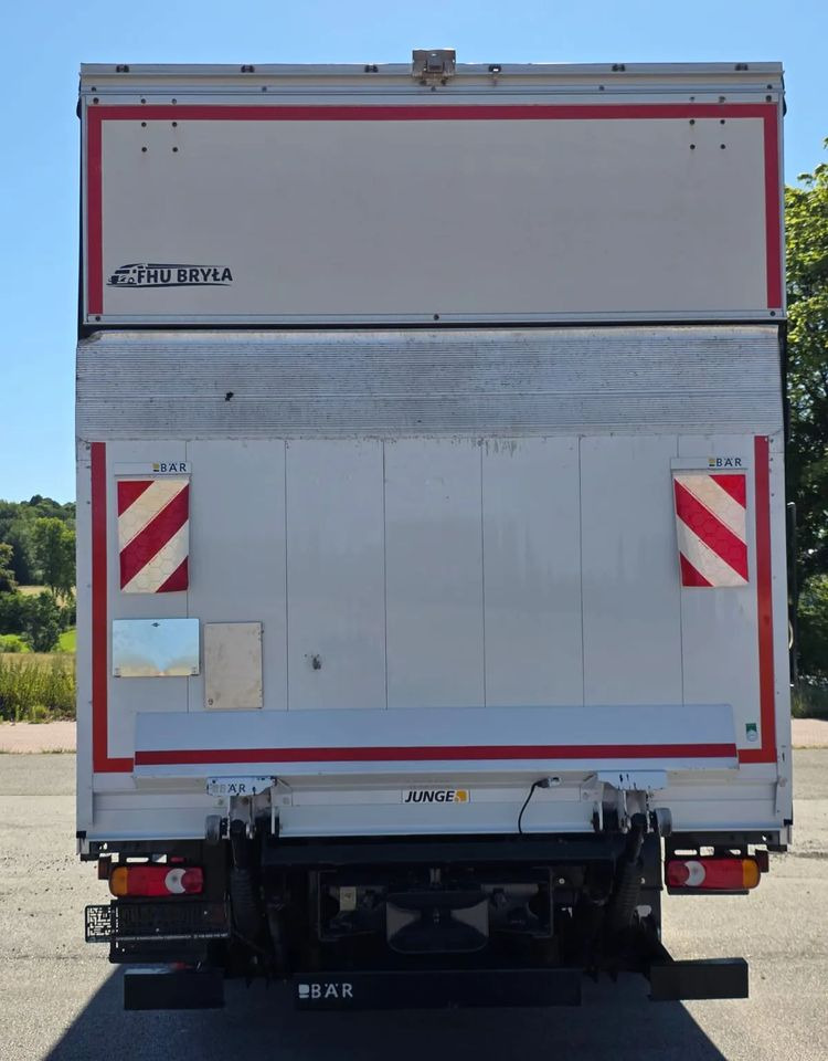 Iveco EUROCARGO 160E320/FIRANKA/WINDA/AUTOMAT/NISKI PRZEBIEG/E6/SPROWADZONY/PIERWSZY WŁAŚCICIEL - Curtainsider truck: picture 5 Iveco EUROCARGO 160E320/FIRANKA/WINDA/AUTOMAT/NISKI PRZEBIEG/E6/SPROWADZONY/PIERWSZY WŁAŚCICIEL - Curtainsider truck: picture 5