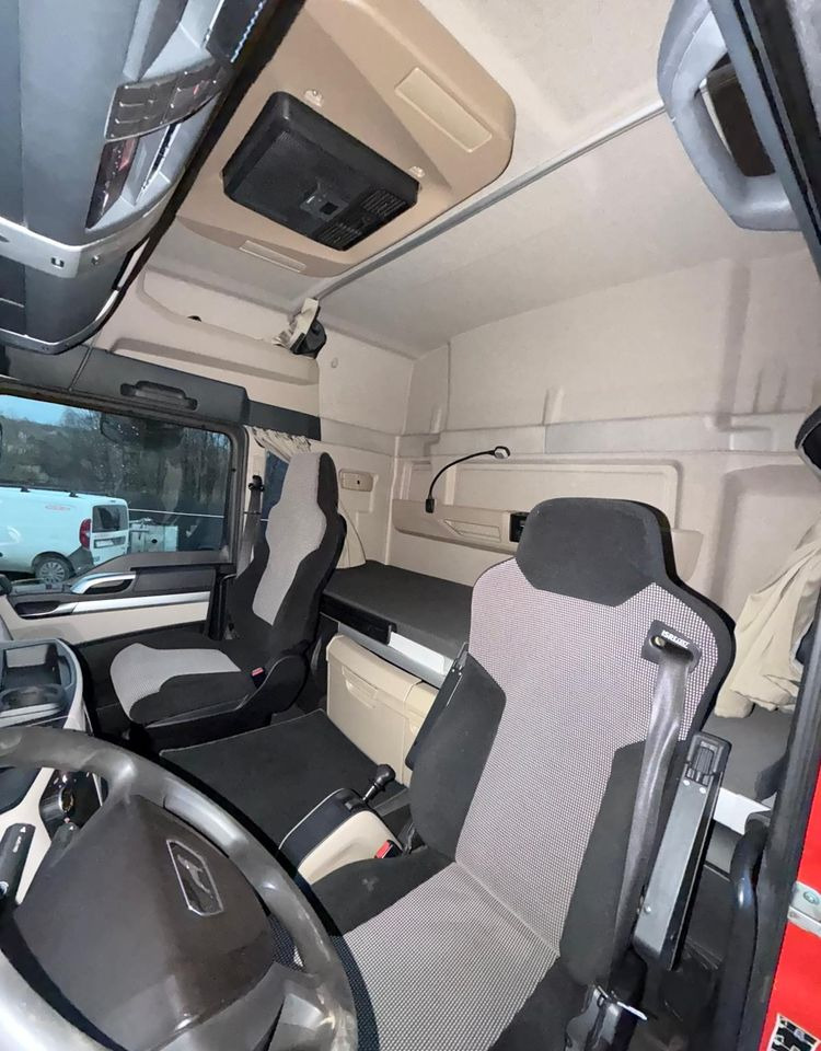 Curtainsider truck MAN TGM 15.250 / FIRANKA / 2018R / KLIMA POSTOJOWA /SPROWADZONY / 20 PALET / E6 / WINDA /: picture 14 Curtainsider truck MAN TGM 15.250 / FIRANKA / 2018R / KLIMA POSTOJOWA /SPROWADZONY / 20 PALET / E6 / WINDA /: picture 14