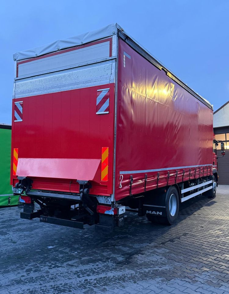 MAN TGM 15.250 / FIRANKA / 2018R / KLIMA POSTOJOWA /SPROWADZONY / 20 PALET / E6 / WINDA / - Curtainsider truck: picture 5 MAN TGM 15.250 / FIRANKA / 2018R / KLIMA POSTOJOWA /SPROWADZONY / 20 PALET / E6 / WINDA / - Curtainsider truck: picture 5