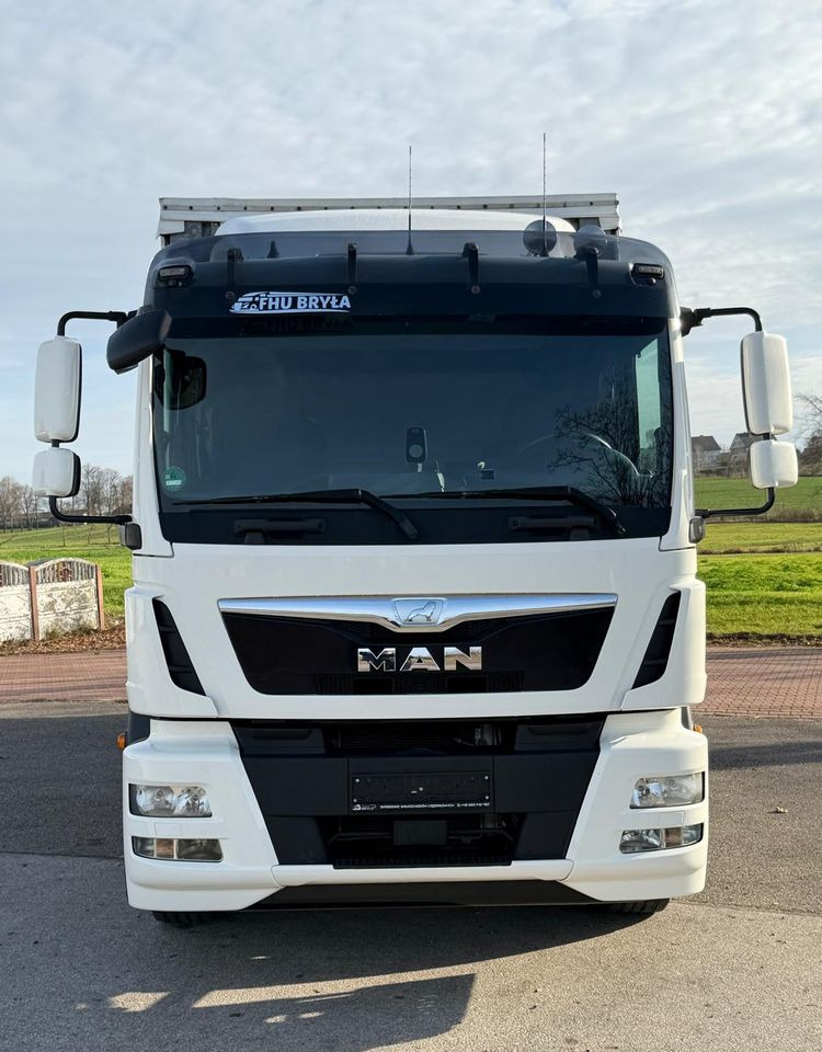 MAN TGM 15.290 / FIRANKA / 2016R / KLIMA POSTOJOWA /SPROWADZONY/ 8T ŁADOWNOŚĆ / 17 PALET / E6 / WINDA / - Curtainsider truck: picture 3 MAN TGM 15.290 / FIRANKA / 2016R / KLIMA POSTOJOWA /SPROWADZONY/ 8T ŁADOWNOŚĆ / 17 PALET / E6 / WINDA / - Curtainsider truck: picture 3