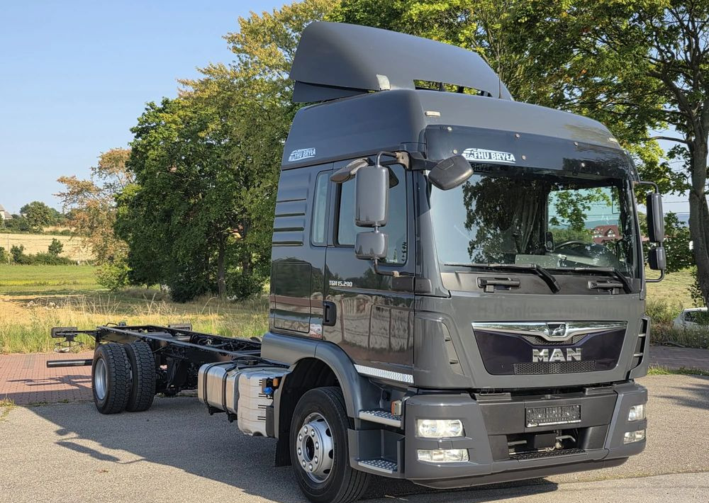 MAN TGM 15.290 / RAMA DO ZABUDOWY / AUTOMAT / SPROWADZONY / E6 / LIFT / ROZSTAW OSI 5.5M / LAWETA / POMOC DROGOWA / STAN BARDZO DOBRY/ - Cab chassis truck: picture 4 MAN TGM 15.290 / RAMA DO ZABUDOWY / AUTOMAT / SPROWADZONY / E6 / LIFT / ROZSTAW OSI 5.5M / LAWETA / POMOC DROGOWA / STAN BARDZO DOBRY/ - Cab chassis truck: picture 4