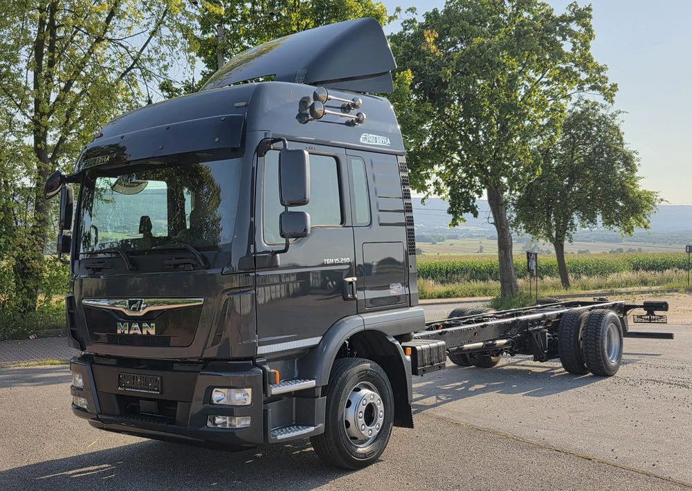 MAN TGM 15.290 / RAMA DO ZABUDOWY / AUTOMAT / SPROWADZONY / E6 / LIFT / ROZSTAW OSI 5.5M / LAWETA / POMOC DROGOWA / STAN BARDZO DOBRY/ - Cab chassis truck: picture 5 MAN TGM 15.290 / RAMA DO ZABUDOWY / AUTOMAT / SPROWADZONY / E6 / LIFT / ROZSTAW OSI 5.5M / LAWETA / POMOC DROGOWA / STAN BARDZO DOBRY/ - Cab chassis truck: picture 5