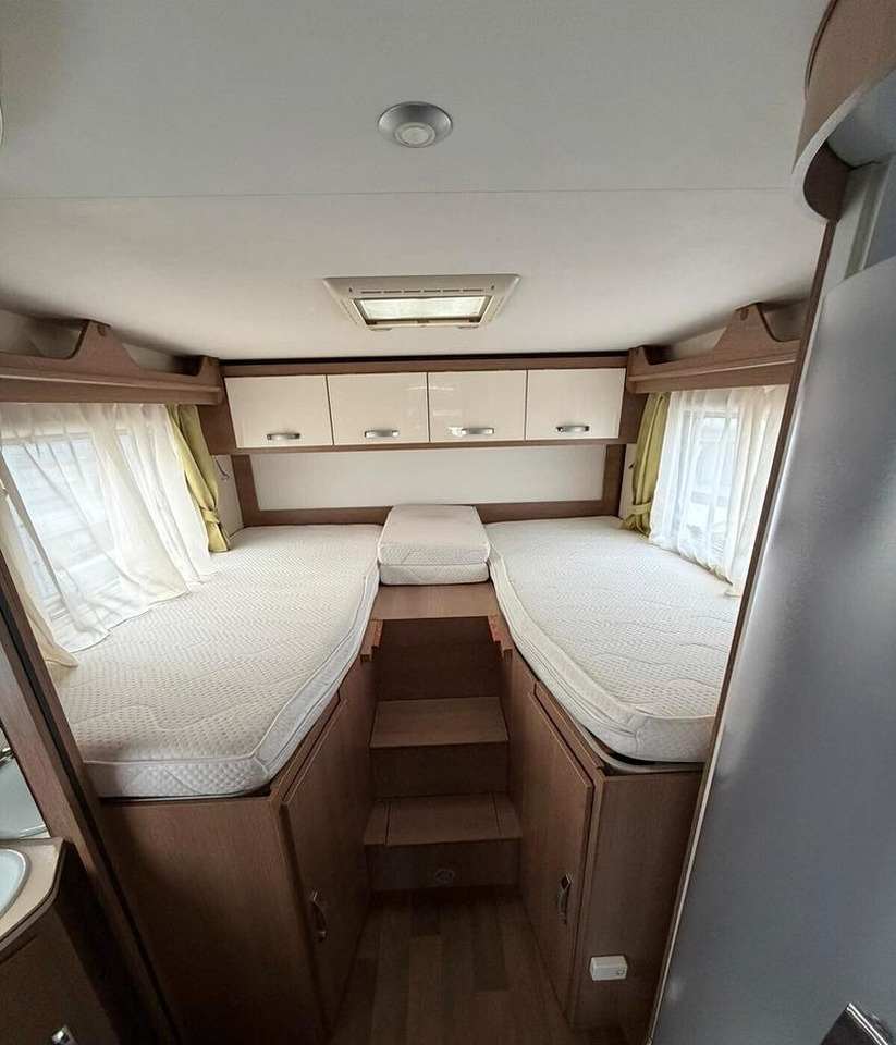 Mclouis MC LOUIS MC2 73G - Semi-integrated motorhome: picture 5 Mclouis MC LOUIS MC2 73G - Semi-integrated motorhome: picture 5