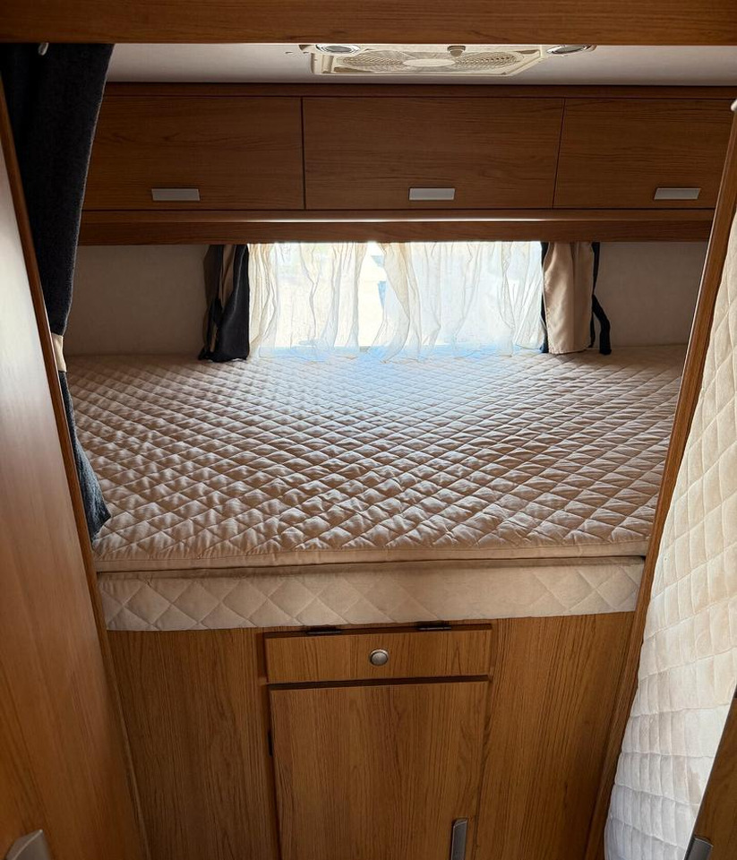 Alcove motorhome Rimor SUPERBRIG 677 TC: picture 12 Alcove motorhome Rimor SUPERBRIG 677 TC: picture 12