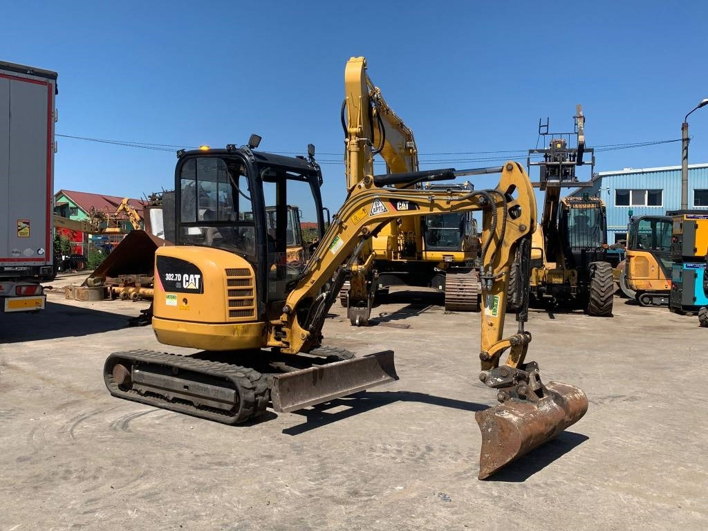 CAT 302.7 CR - Mini excavator: picture 2 CAT 302.7 CR - Mini excavator: picture 2