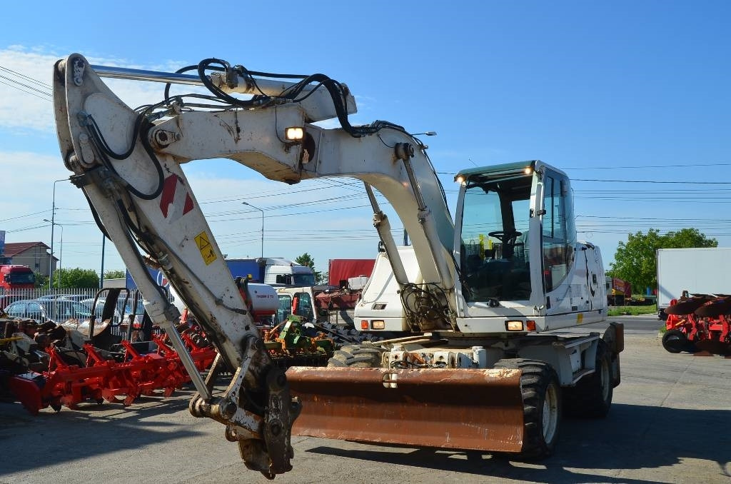 Case WX 145 - Wheel excavator: picture 2 Case WX 145 - Wheel excavator: picture 2