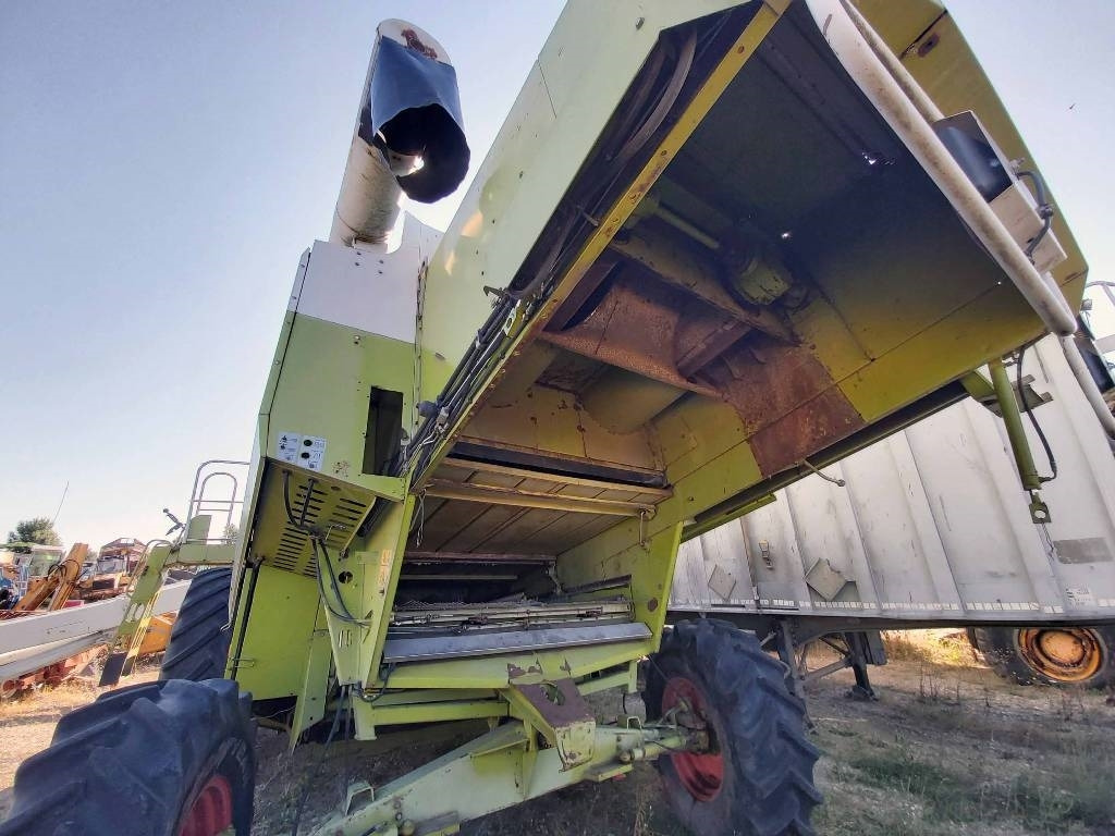 Claas Lexion 480  - Combine harvester: picture 5 Claas Lexion 480  - Combine harvester: picture 5