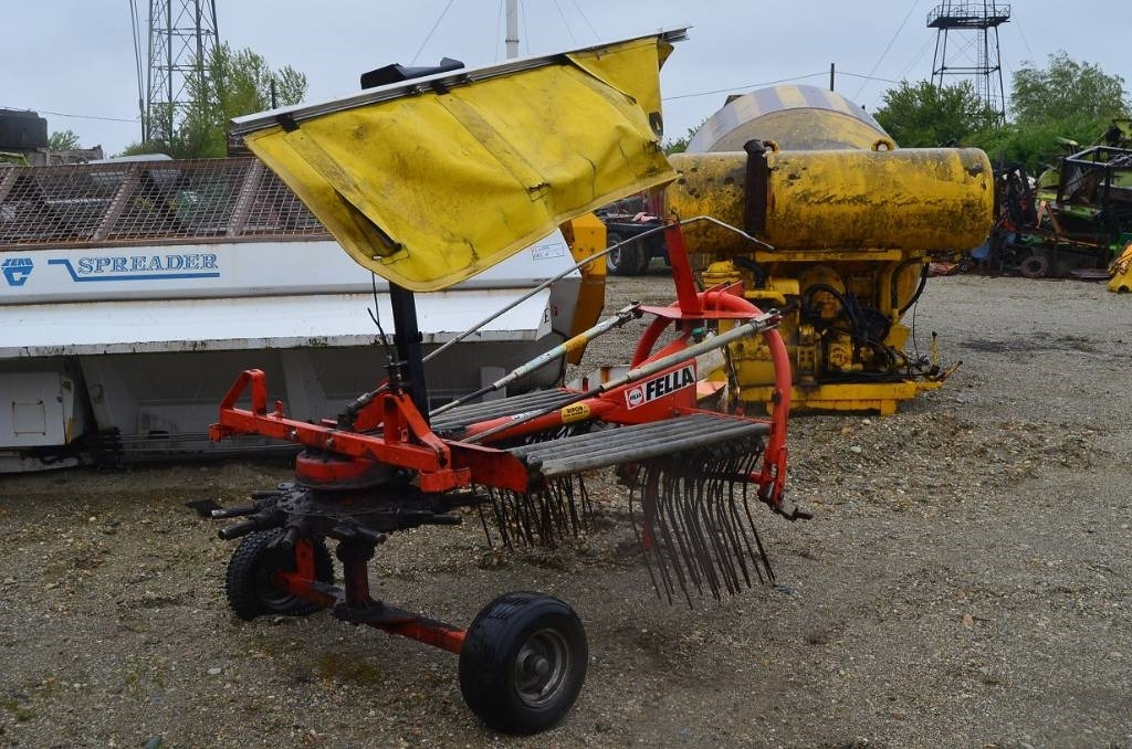 Fella TS 391 - Tedder/ Rake: picture 1 Fella TS 391 - Tedder/ Rake: picture 1
