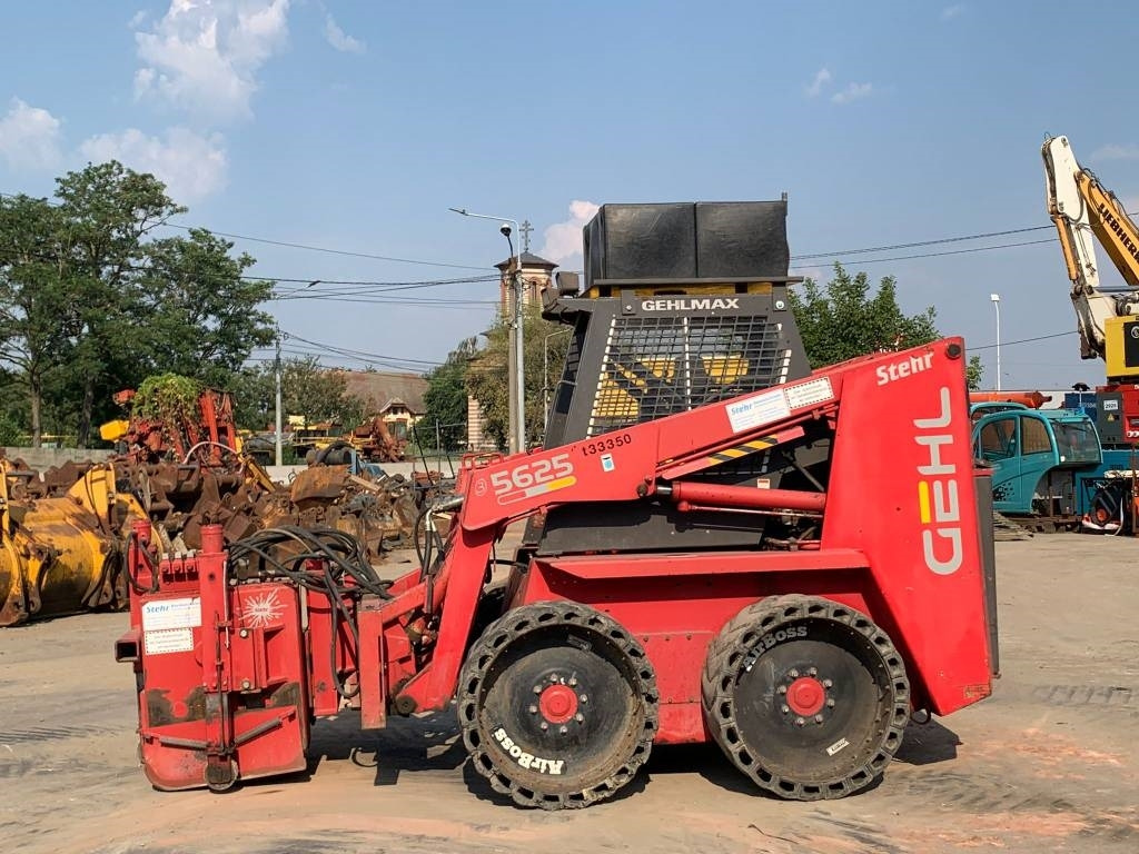 Gehl SL5625 - Skid steer loader: picture 2 Gehl SL5625 - Skid steer loader: picture 2
