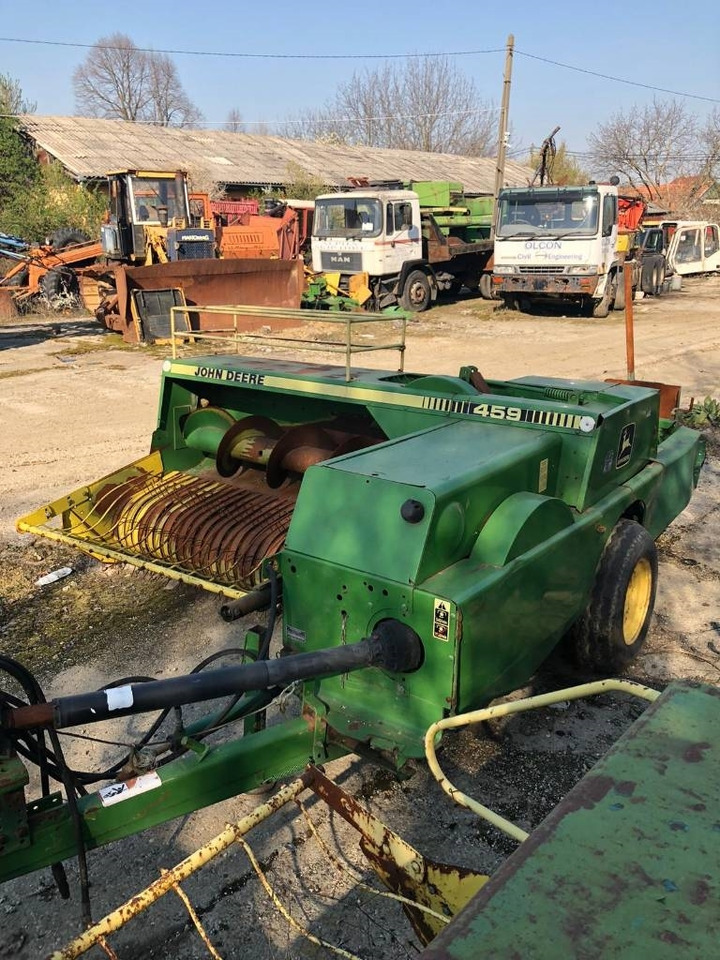 John Deere 459 - Square baler: picture 2 John Deere 459 - Square baler: picture 2