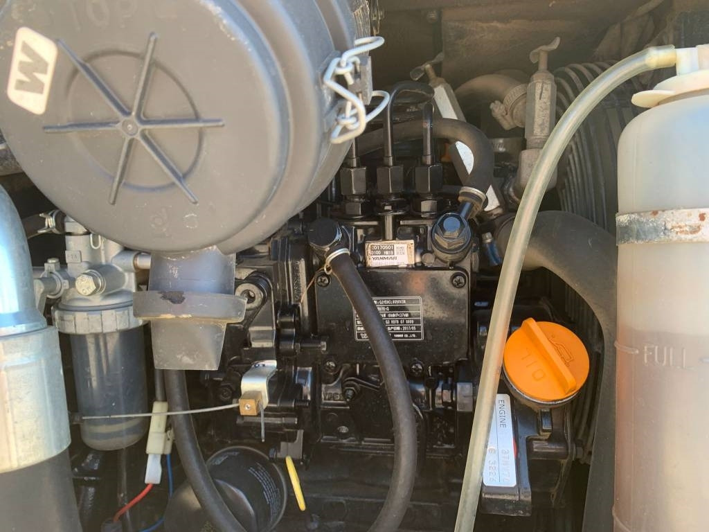 Mini excavator Kato 19VXE: picture 7 Mini excavator Kato 19VXE: picture 7