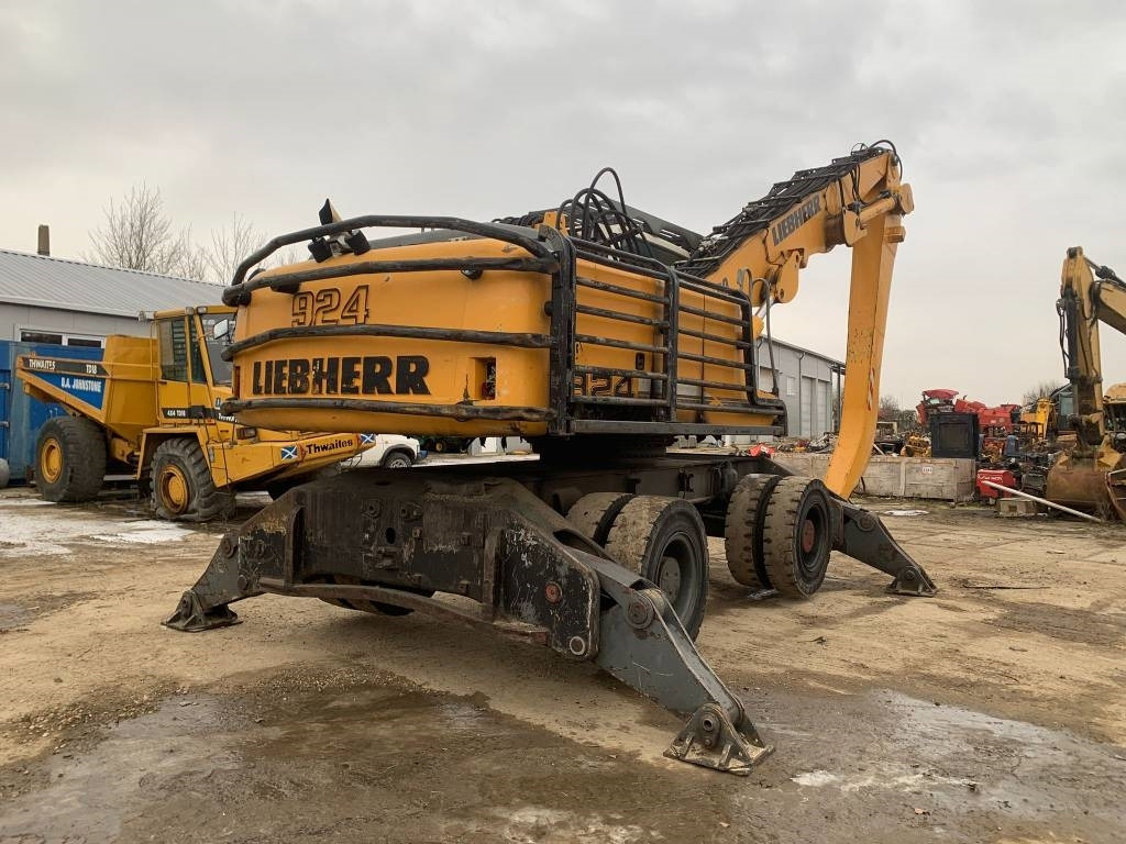 Liebherr A 924 C Litronic - Waste/ Industry handler: picture 5 Liebherr A 924 C Litronic - Waste/ Industry handler: picture 5