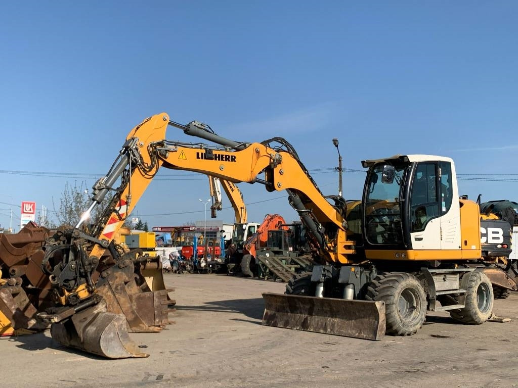Liebherr A912 Compact+Engcon Rototilt - Wheel excavator: picture 1 Liebherr A912 Compact+Engcon Rototilt - Wheel excavator: picture 1