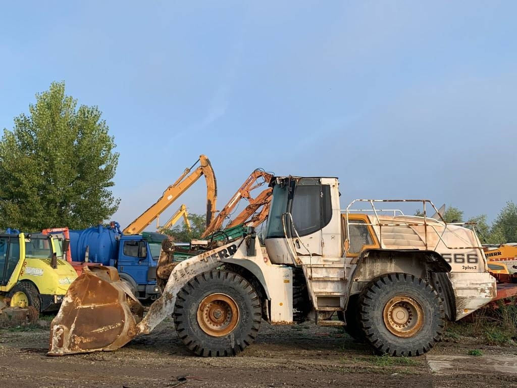 Liebherr L 566 2Plus2 - Wheel loader: picture 2 Liebherr L 566 2Plus2 - Wheel loader: picture 2