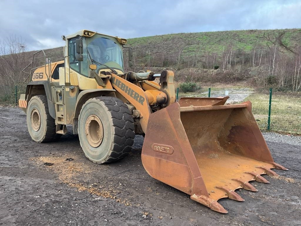 Liebherr L 566 - Wheel loader: picture 4 Liebherr L 566 - Wheel loader: picture 4