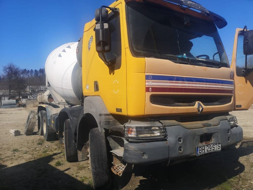 Renault Kerax 420 - Concrete mixer truck: picture 2 Renault Kerax 420 - Concrete mixer truck: picture 2
