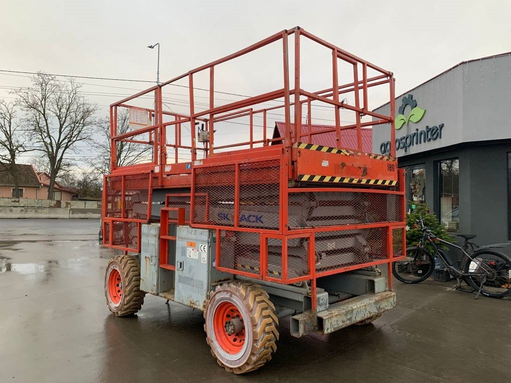 SkyJack SJ 8841 - Scissor lift: picture 5 SkyJack SJ 8841 - Scissor lift: picture 5