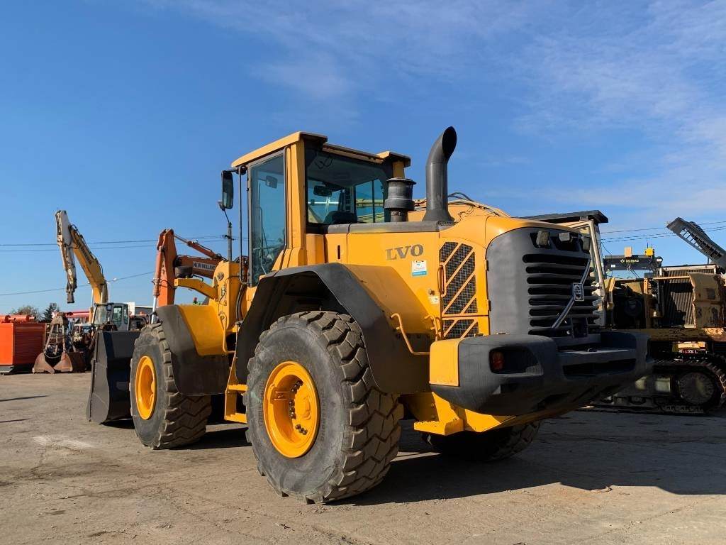 Volvo L 110 F - Wheel loader: picture 4 Volvo L 110 F - Wheel loader: picture 4