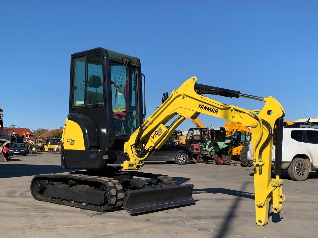 Yanmar Vio 25-4 - Mini excavator: picture 1 Yanmar Vio 25-4 - Mini excavator: picture 1