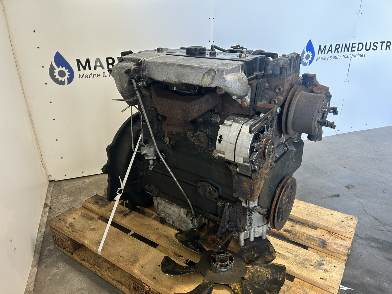 Perkins 1004-4 AA70274 - Engine for Construction machinery: picture 4 Perkins 1004-4 AA70274 - Engine for Construction machinery: picture 4