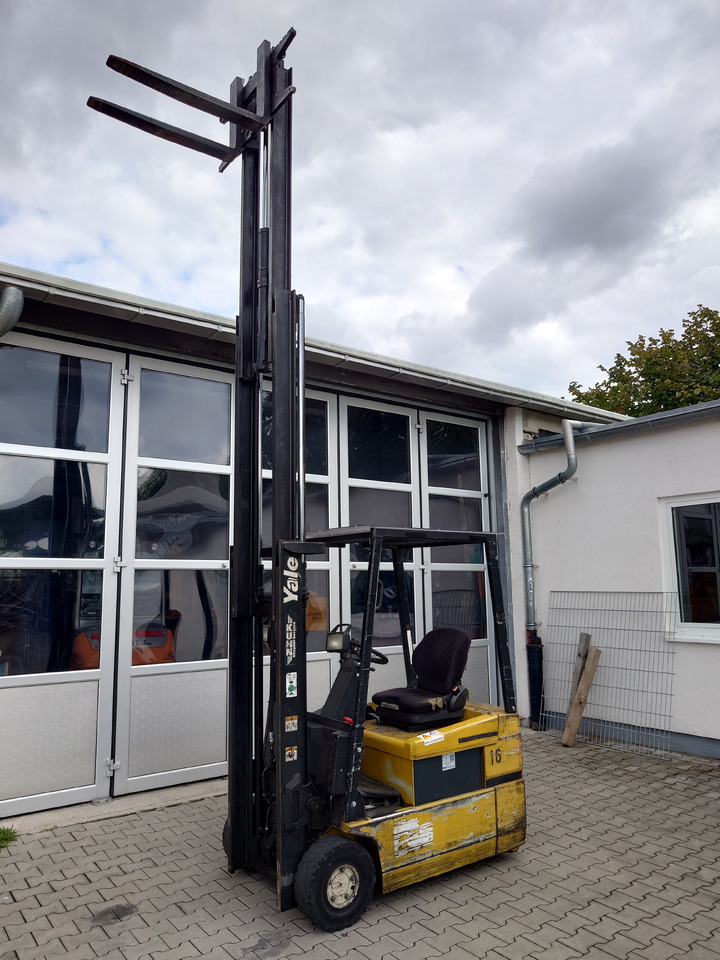 YALE ERP16ATFE1980 - Electric forklift: picture 5 YALE ERP16ATFE1980 - Electric forklift: picture 5