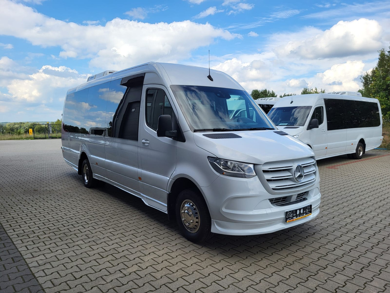 MERCEDES-BENZ Sprinter 517 CDI 24 places+ 3 standing NEW - Suburban bus: picture 2 MERCEDES-BENZ Sprinter 517 CDI 24 places+ 3 standing NEW - Suburban bus: picture 2