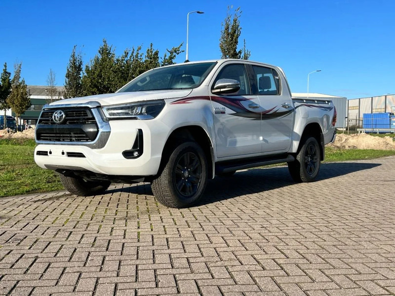 Toyota Hilux GLX SR5 4x4 - 4 UNITS IN STOCK - 2.4 D Double Cab - EURO 2 - NEW!! - Pickup truck, Combi van: picture 1 Toyota Hilux GLX SR5 4x4 - 4 UNITS IN STOCK - 2.4 D Double Cab - EURO 2 - NEW!! - Pickup truck, Combi van: picture 1
