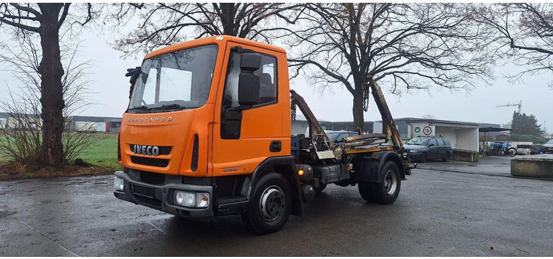 Iveco 80E18K 4x2 Absetzkipper - Skip loader truck: picture 1 Iveco 80E18K 4x2 Absetzkipper - Skip loader truck: picture 1