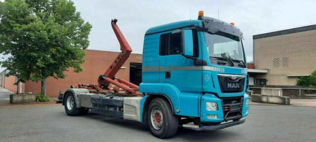 MAN TGS 18.440 Abroller mit Funk +Kran vor - Hook lift truck, Crane truck: picture 2 MAN TGS 18.440 Abroller mit Funk +Kran vor - Hook lift truck, Crane truck: picture 2