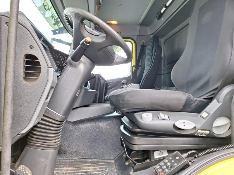 Dropside/ Flatbed truck, Crane truck Mercedes-Benz 2636 Axor 3-Achser 6x2 mit Kran PK14002+Funk: picture 10