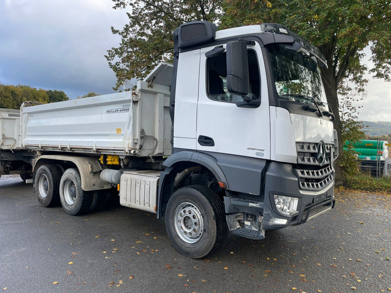 Mercedes-Benz 2648 3348 - Tipper: picture 3 Mercedes-Benz 2648 3348 - Tipper: picture 3