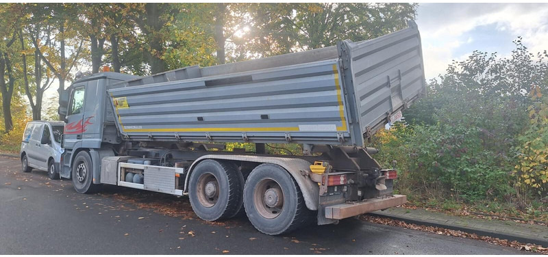 Mercedes-Benz Actros 2651 V8 6x4 - Tipper: picture 3 Mercedes-Benz Actros 2651 V8 6x4 - Tipper: picture 3