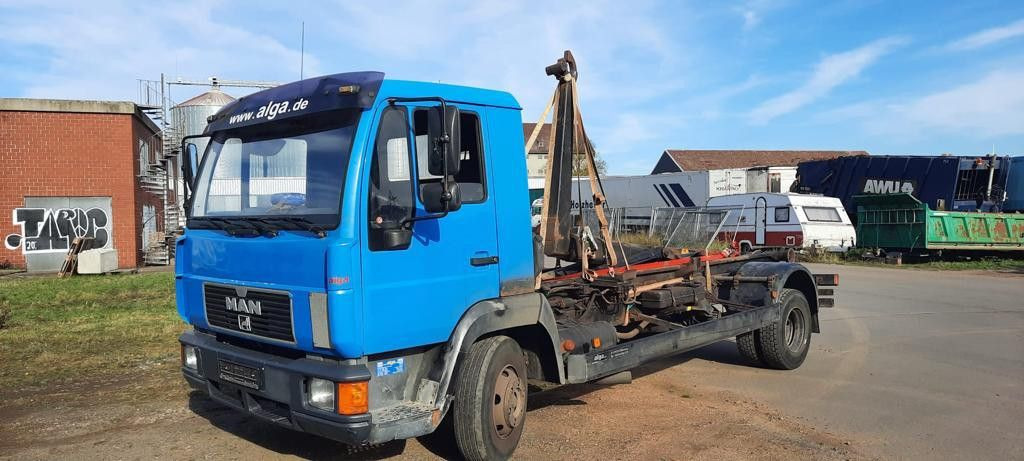 MAN L2000 Abrollkipper - Other machinery: picture 1 MAN L2000 Abrollkipper - Other machinery: picture 1