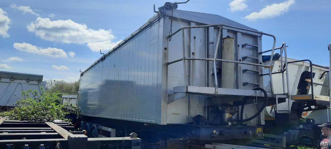 Renders SKM34-36 Alumulde 42 Kubik - Tipper semi-trailer: picture 1 Renders SKM34-36 Alumulde 42 Kubik - Tipper semi-trailer: picture 1