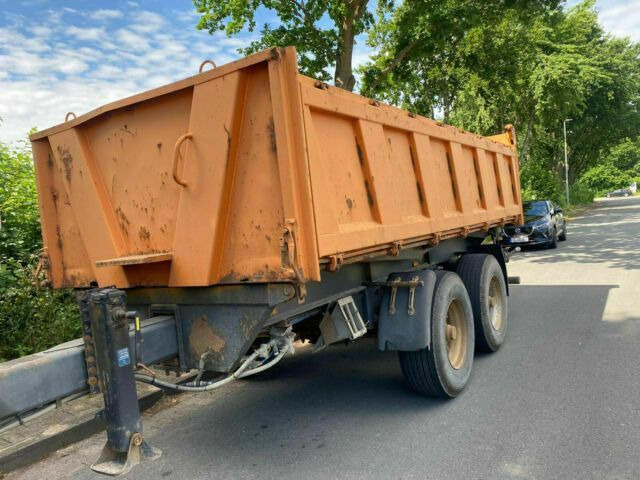 Renders Tandemkipper Stahl 3 Seiten - Tipper trailer: picture 1 Renders Tandemkipper Stahl 3 Seiten - Tipper trailer: picture 1