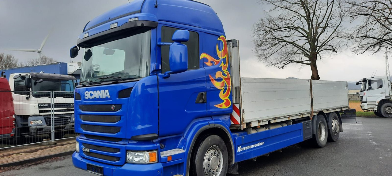 Scania G440 Pritsche 6x2 Kran am Heck vor. - Dropside/ Flatbed truck, Crane truck: picture 1 Scania G440 Pritsche 6x2 Kran am Heck vor. - Dropside/ Flatbed truck, Crane truck: picture 1