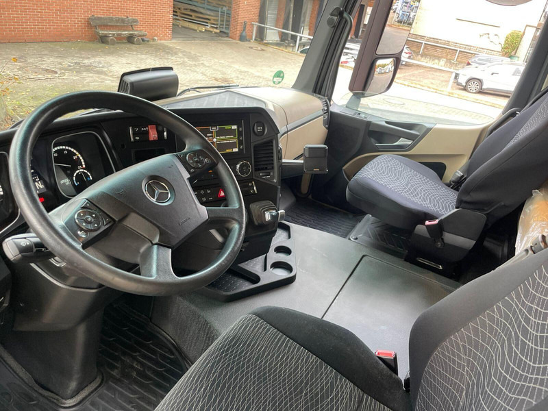Mercedes-Benz Actros 1843 - Tractor unit: picture 5 Mercedes-Benz Actros 1843 - Tractor unit: picture 5