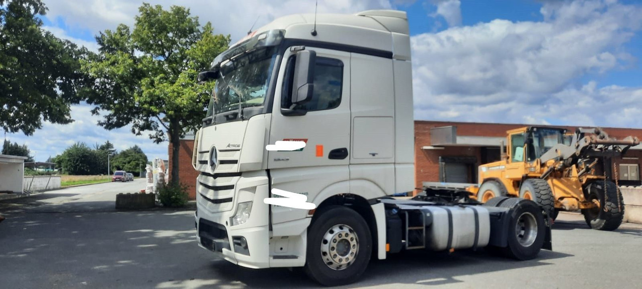 Mercedes-Benz Actros 1843LS Stream Space Kompressor:D9000 - Tractor unit: picture 2 Mercedes-Benz Actros 1843LS Stream Space Kompressor:D9000 - Tractor unit: picture 2