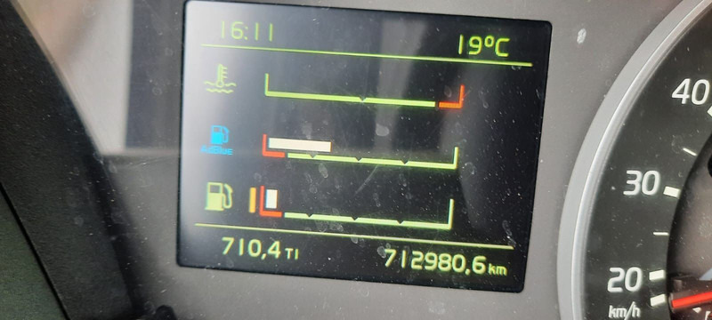 Volvo FH 500 GLobetrotter XL - Tractor unit: picture 5 Volvo FH 500 GLobetrotter XL - Tractor unit: picture 5