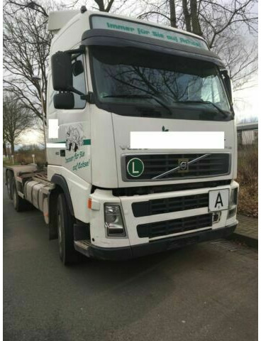 Volvo FH12-420 G.Haus 2xBett Klima Schaltgetriebe Reta - Hook lift truck: picture 2 Volvo FH12-420 G.Haus 2xBett Klima Schaltgetriebe Reta - Hook lift truck: picture 2