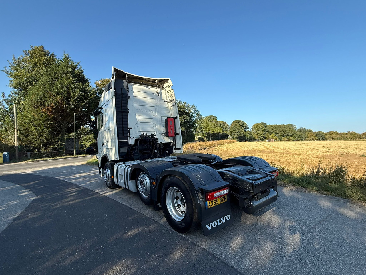 Tractor unit 2016 Volvo FH 500 Tractor Unit: picture 17