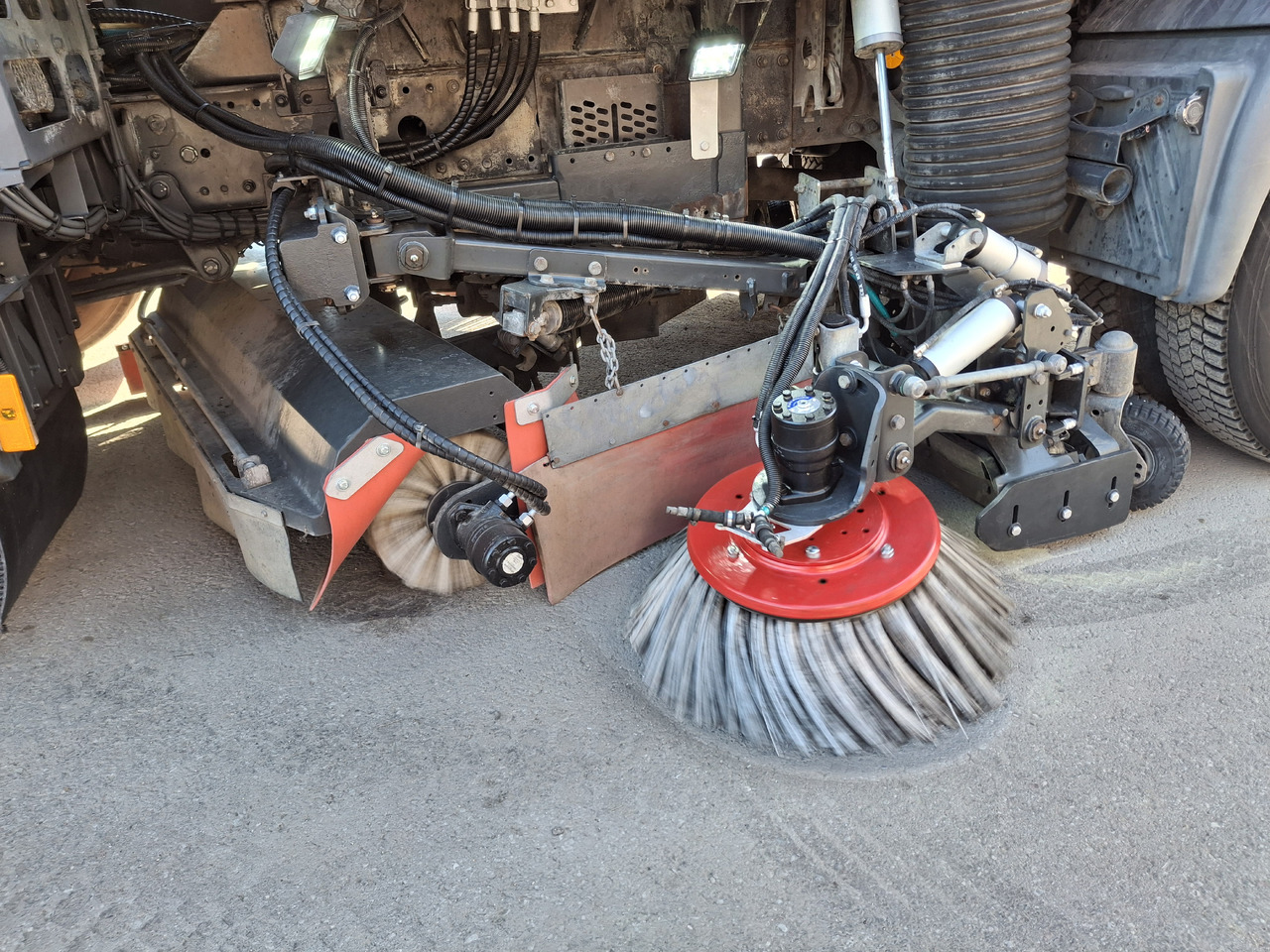 MERCEDES-BENZ Atego 1523 Zamiatarka Kehrmaschine BUCHER CityFant 6000 Euro 6 PM10 L/R Rura Do Liści on lease MERCEDES-BENZ Atego 1523 Zamiatarka Kehrmaschine BUCHER CityFant 6000 Euro 6 PM10 L/R Rura Do Liści: picture 30