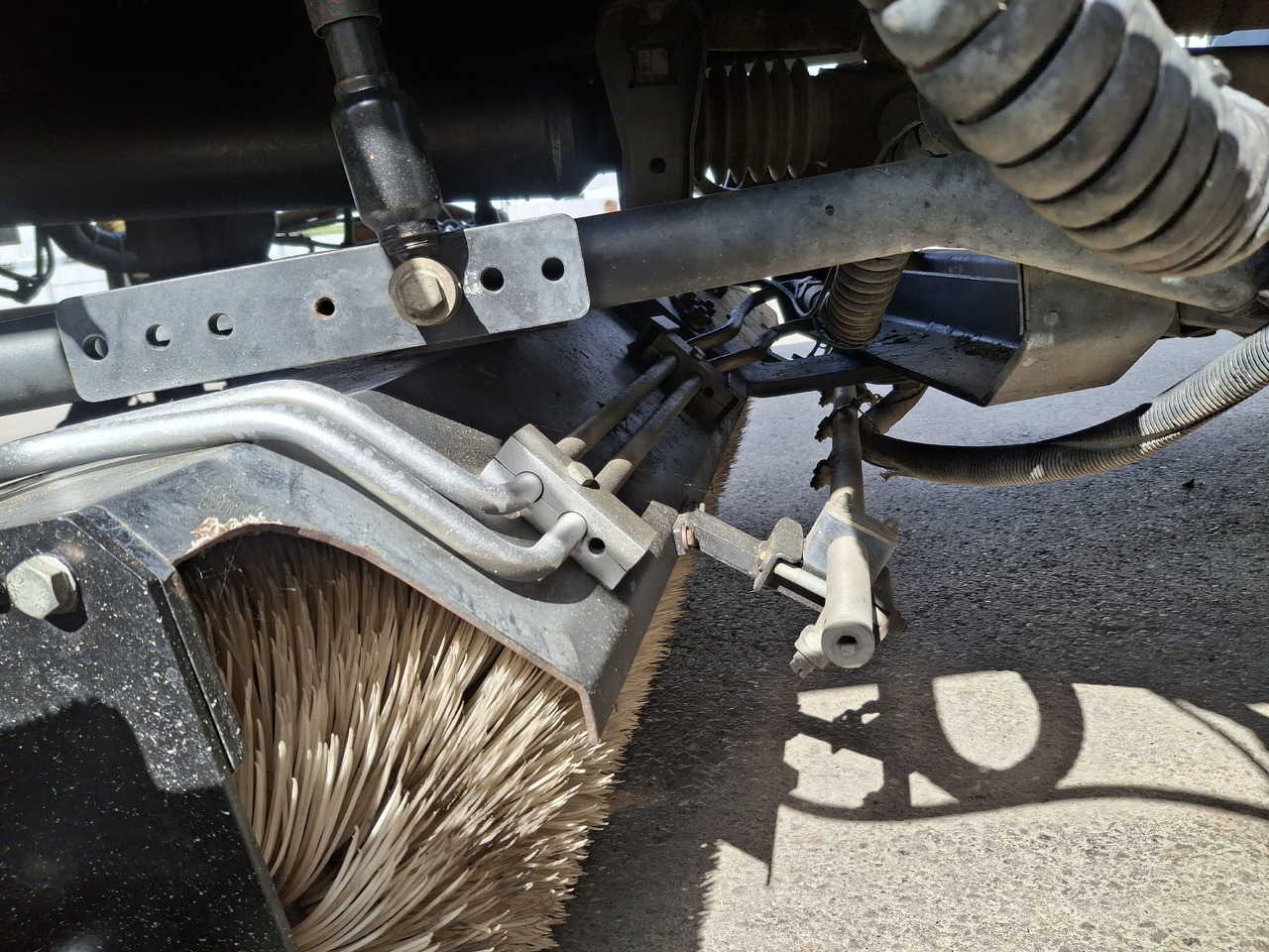 Road sweeper RENAULT C280 Kehrmaschine Zamiatarka SEMAT Zoeller FAUN Karcher L/R 2 Motoren 2018r 740 Mth Euro 6: picture 13 Road sweeper RENAULT C280 Kehrmaschine Zamiatarka SEMAT Zoeller FAUN Karcher L/R 2 Motoren 2018r 740 Mth Euro 6: picture 13