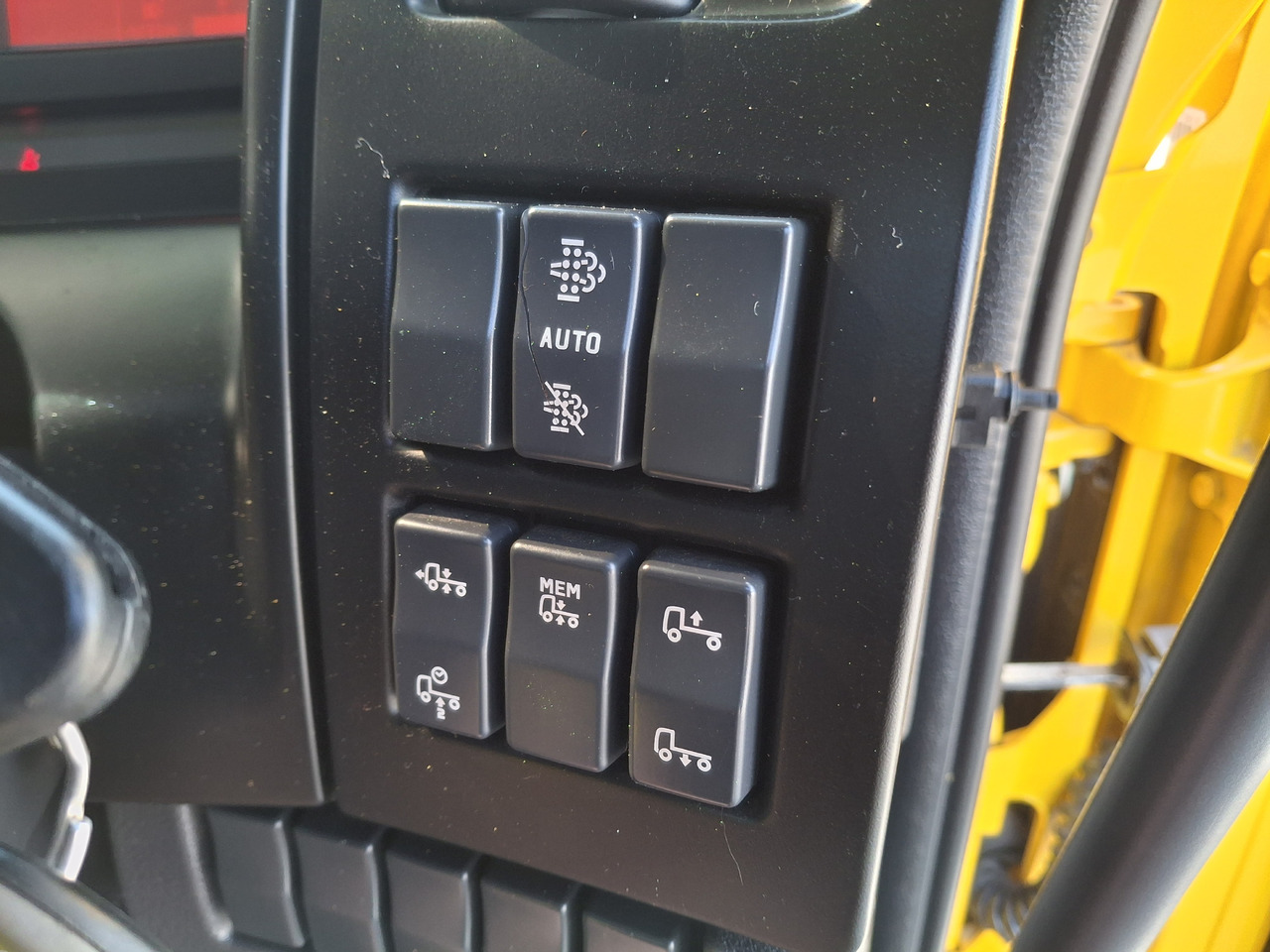 Road sweeper RENAULT C280 Kehrmaschine Zamiatarka SEMAT Zoeller FAUN Karcher L/R 2 Motoren 2018r 740 Mth Euro 6: picture 47 Road sweeper RENAULT C280 Kehrmaschine Zamiatarka SEMAT Zoeller FAUN Karcher L/R 2 Motoren 2018r 740 Mth Euro 6: picture 47