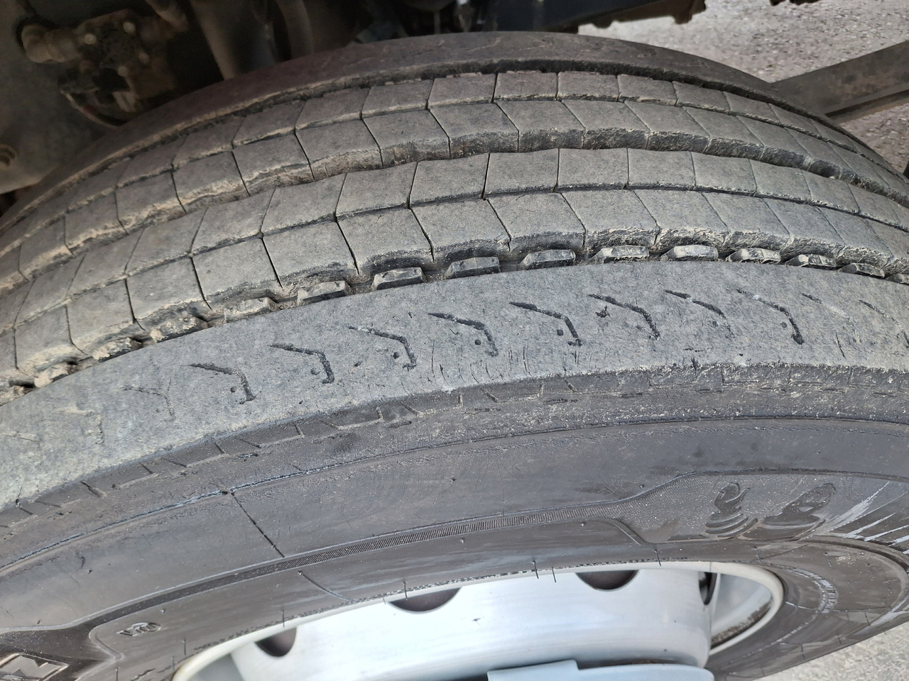 Road sweeper RENAULT C280 Kehrmaschine Zamiatarka SEMAT Zoeller FAUN Karcher L/R 2 Motoren 2018r 740 Mth Euro 6: picture 15 Road sweeper RENAULT C280 Kehrmaschine Zamiatarka SEMAT Zoeller FAUN Karcher L/R 2 Motoren 2018r 740 Mth Euro 6: picture 15