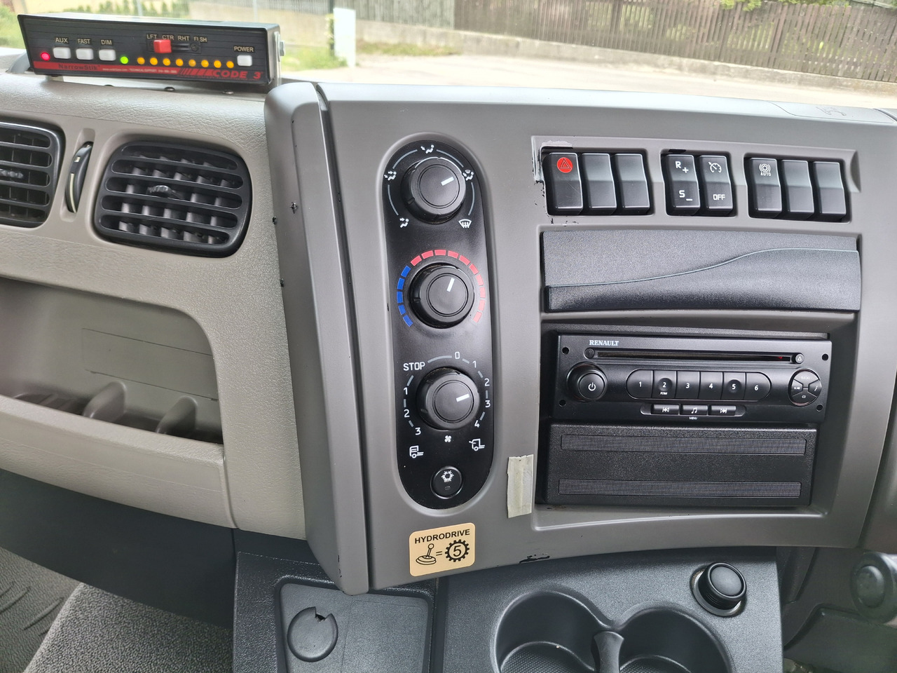 RENAULT Midlum 220 Zamiatarka Johnston VS500 Szczotki L/R Obie Strony Napęd Hydrostatyczny 2012r on lease RENAULT Midlum 220 Zamiatarka Johnston VS500 Szczotki L/R Obie Strony Napęd Hydrostatyczny 2012r: picture 21 RENAULT Midlum 220 Zamiatarka Johnston VS500 Szczotki L/R Obie Strony Napęd Hydrostatyczny 2012r on lease RENAULT Midlum 220 Zamiatarka Johnston VS500 Szczotki L/R Obie Strony Napęd Hydrostatyczny 2012r: picture 21