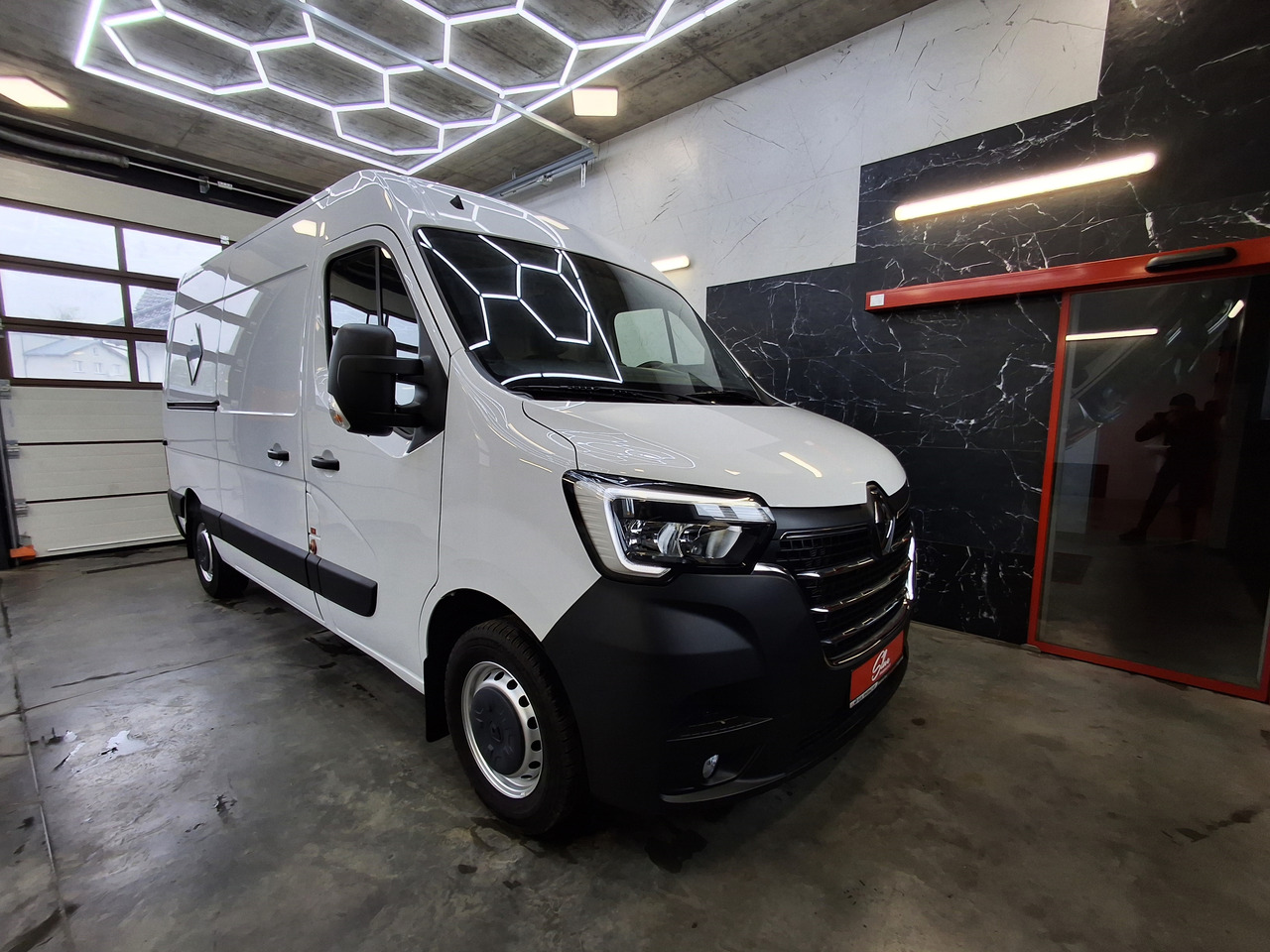 Renault Master ADR 9.1.1.2 EX/II - Panel van: picture 1 Renault Master ADR 9.1.1.2 EX/II - Panel van: picture 1