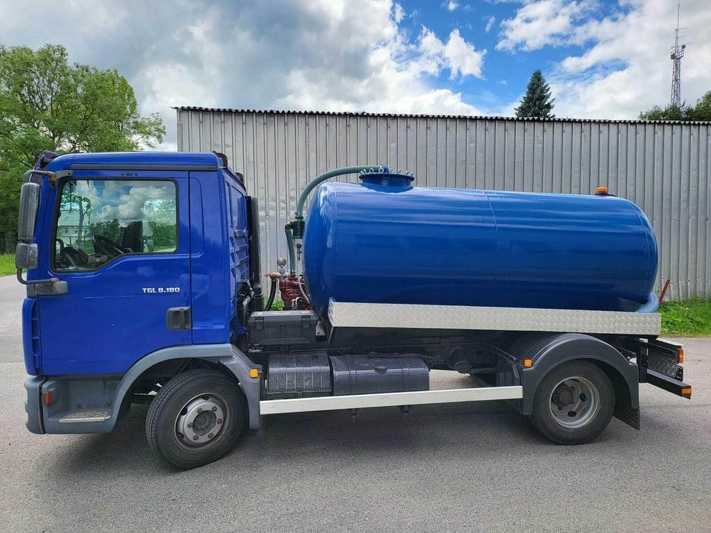 MAN TGL 8.180 4X2 VACUUM 4m³ - Vacuum truck: picture 2 MAN TGL 8.180 4X2 VACUUM 4m³ - Vacuum truck: picture 2