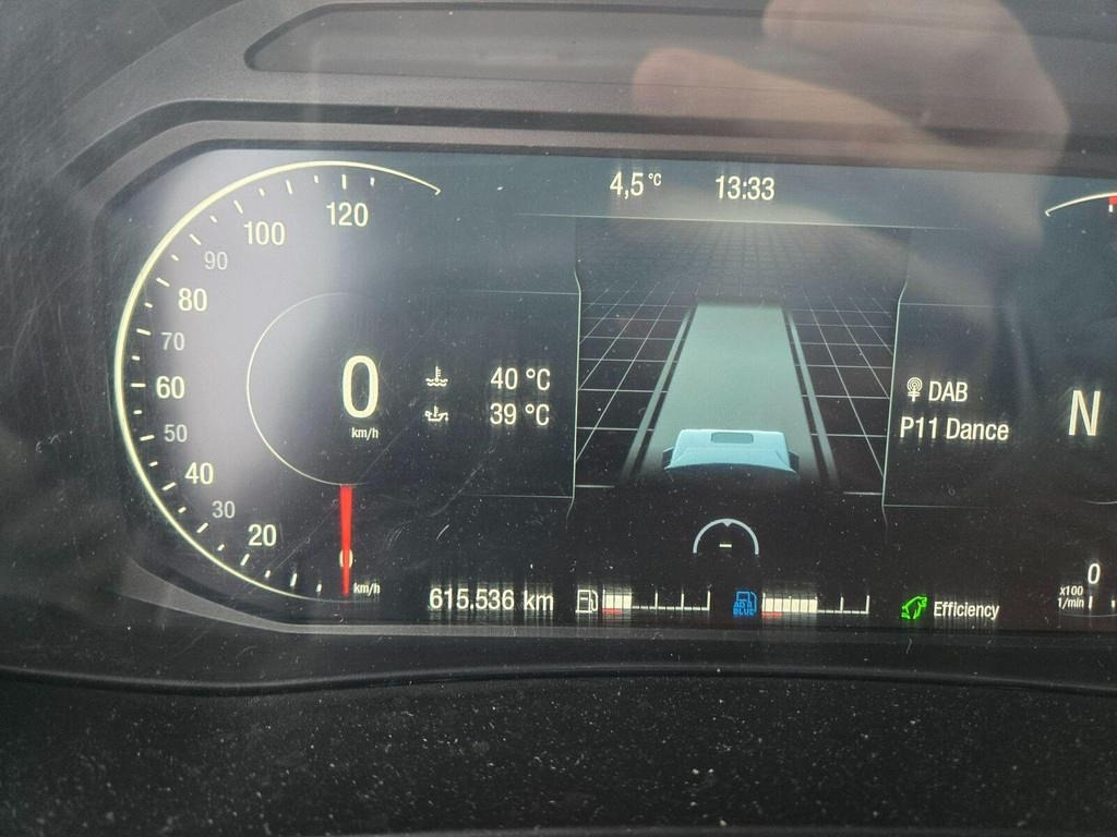 Box truck MAN TGS 26.400 6X2 SIDEOPENING: picture 11 Box truck MAN TGS 26.400 6X2 SIDEOPENING: picture 11